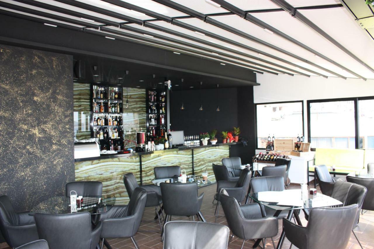 Diamond Hotel ซารานเดอ ภายนอก รูปภาพ